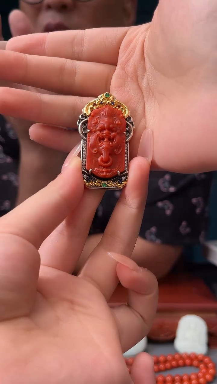 南红玛瑙银S925镶嵌颈饰吊坠