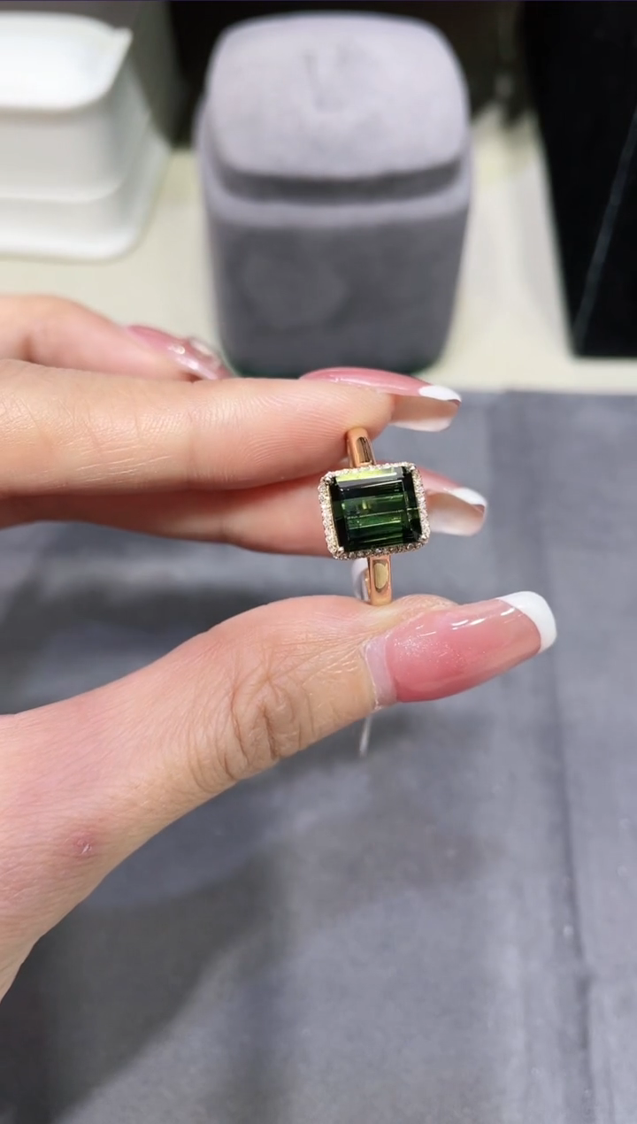 【闪购商品】碧玺戒指18K金镶嵌·