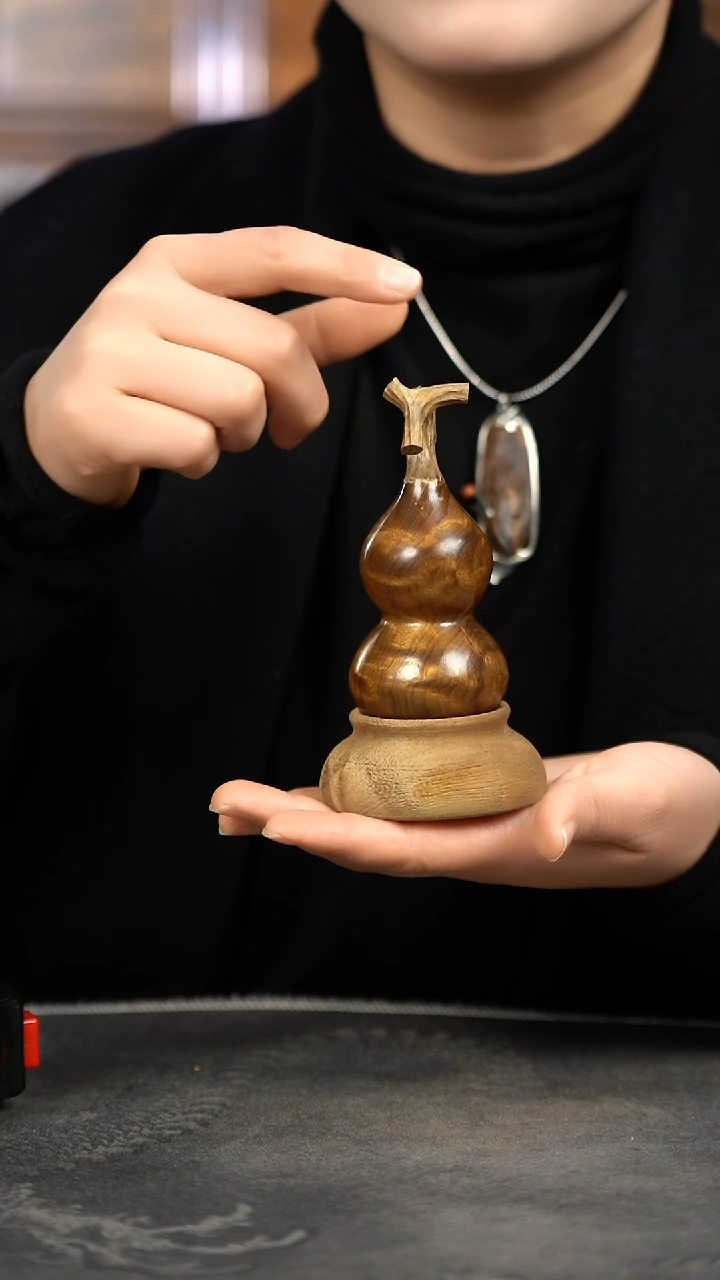 【闪购商品】金丝楠木雕满水波手作精工福禄摆件136-*