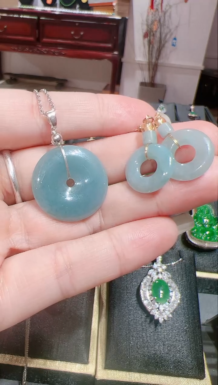 【闪购商品】翡翠颈饰未镶嵌202522403