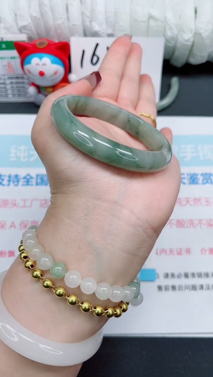【闪购商品】石英质玉手镯未镶嵌55