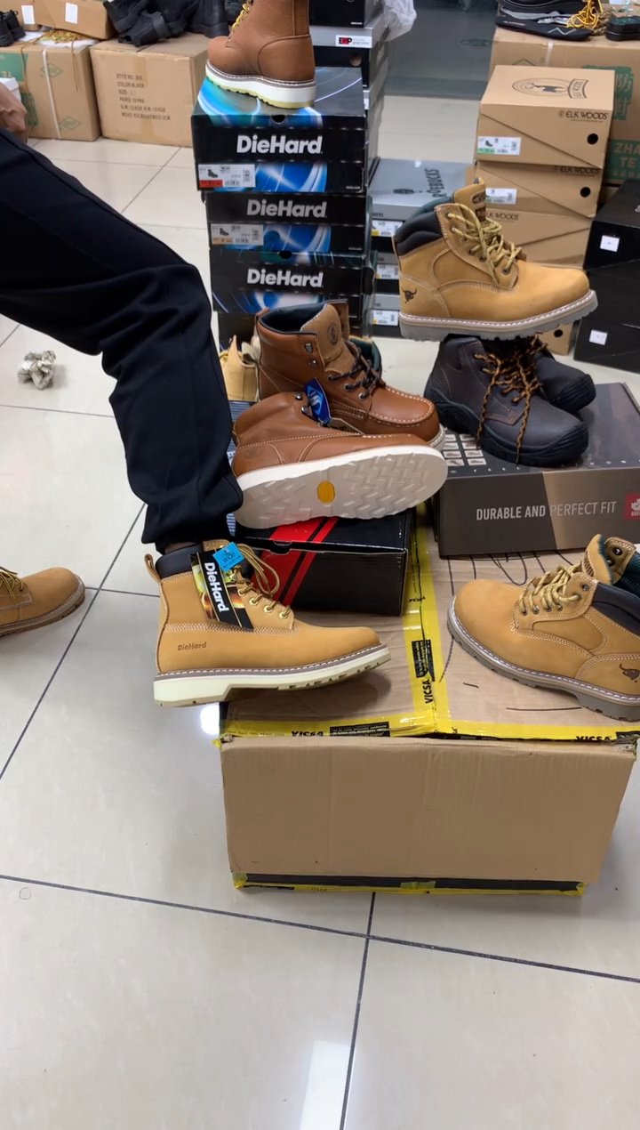 织物46码，84101，运动鞋码，牛皮工装靴，默认微瑕