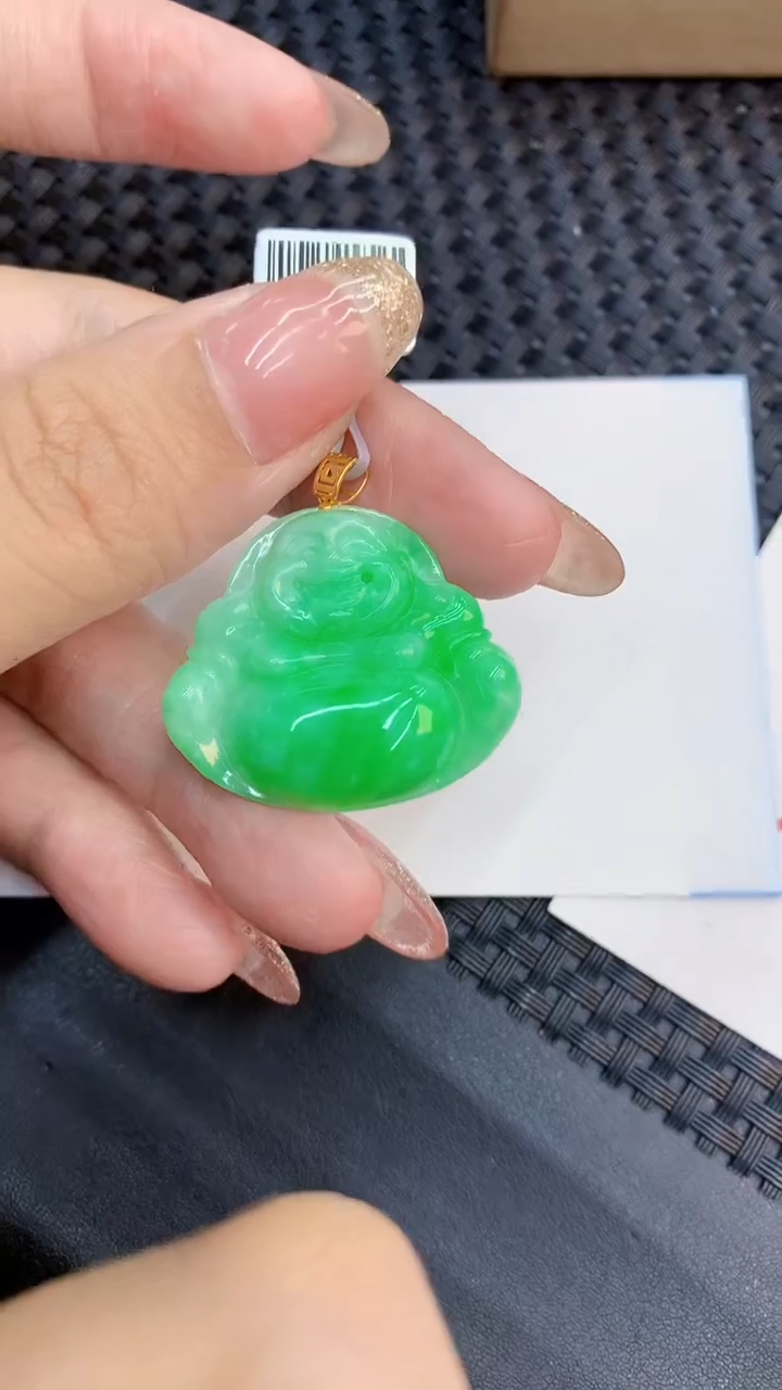 翡翠18K金镶嵌颈饰            8