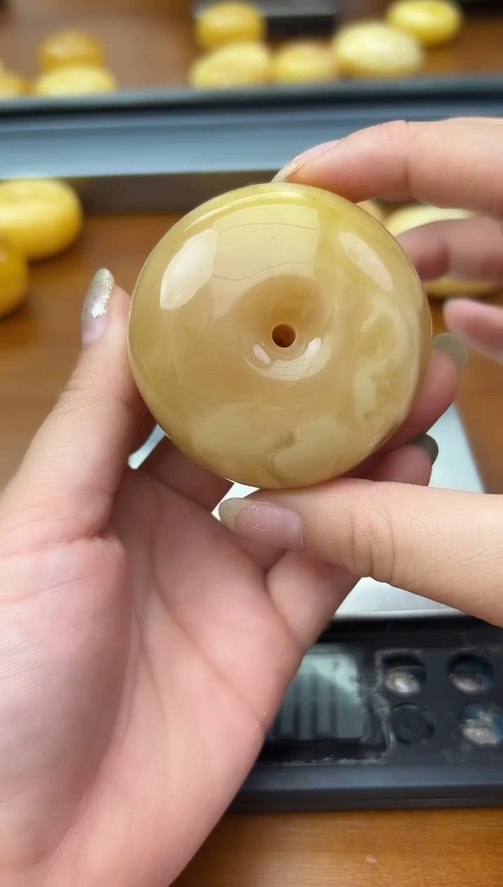 未镶嵌蜜蜡裸石蜜蜡吊坠