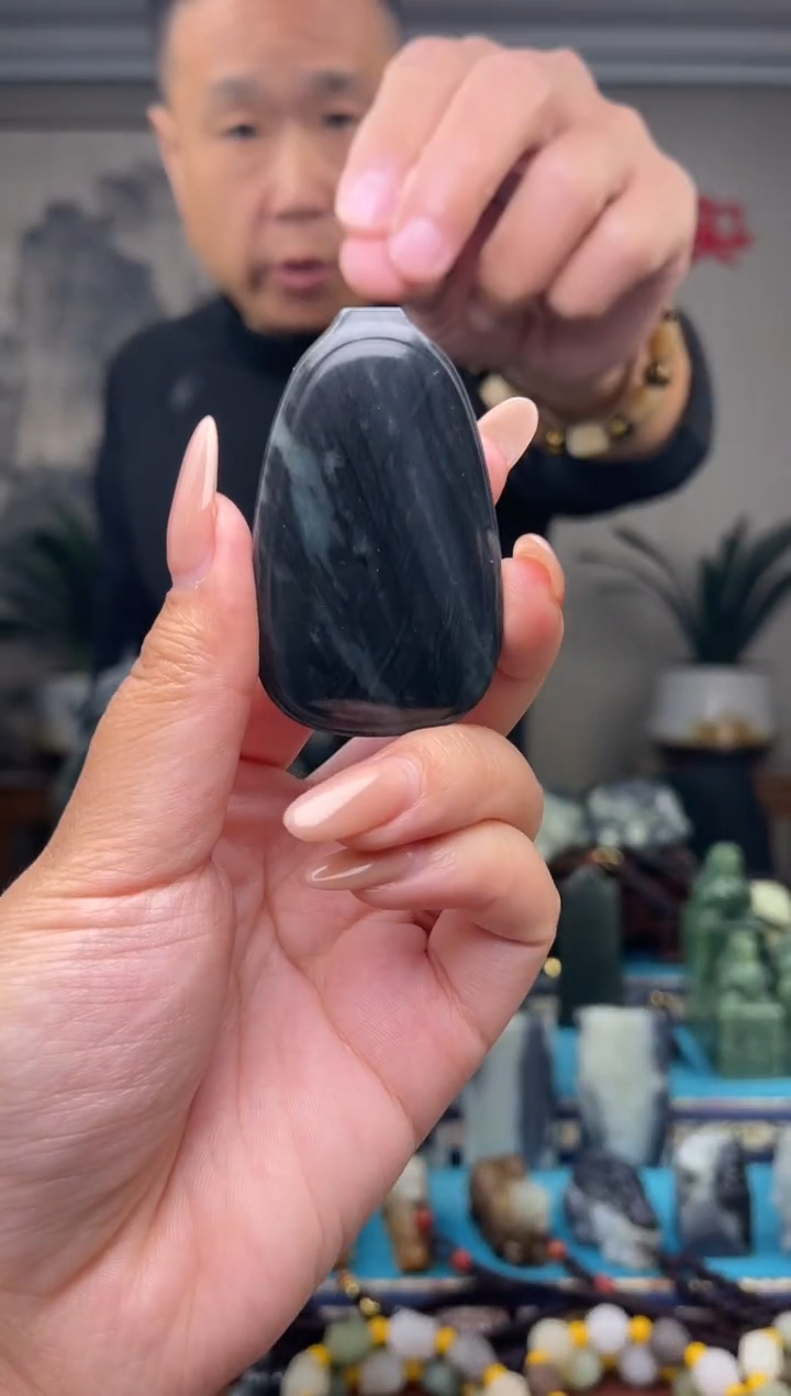 未镶嵌和田玉挂件1