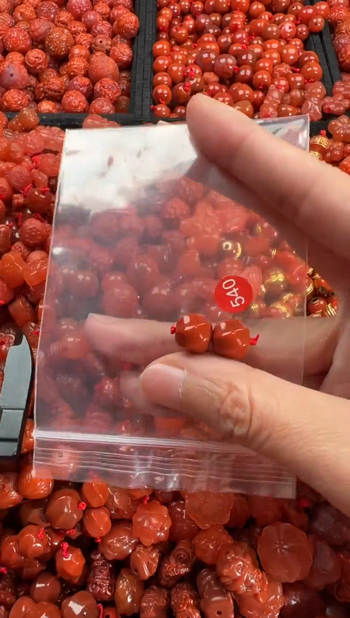 【闪购商品】南红玛瑙颈饰未镶嵌2