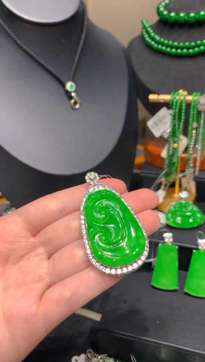 颈饰银S925镶嵌翡翠27一季