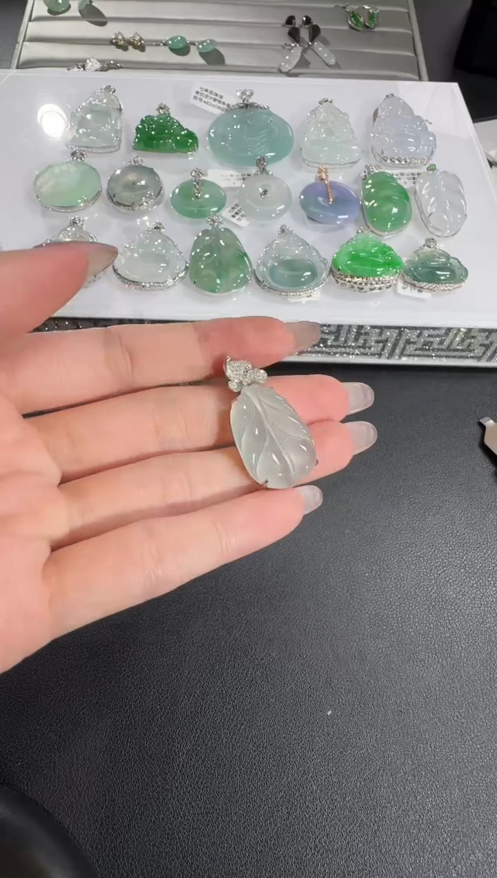 翡翠18K金镶嵌吊坠(不含链)【源头工厂】钻石镶嵌