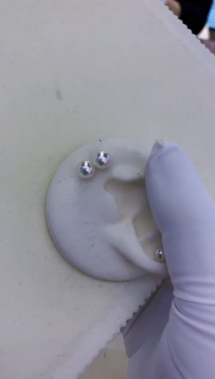 18K金镶嵌饰品海水珍珠7-7.5素钉定制