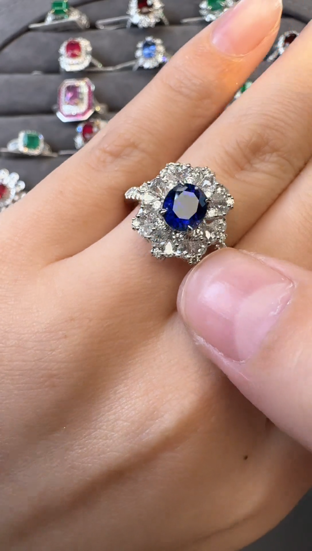 蓝宝石戒指18K金镶嵌【闪购】1.57ct/七天鉴赏