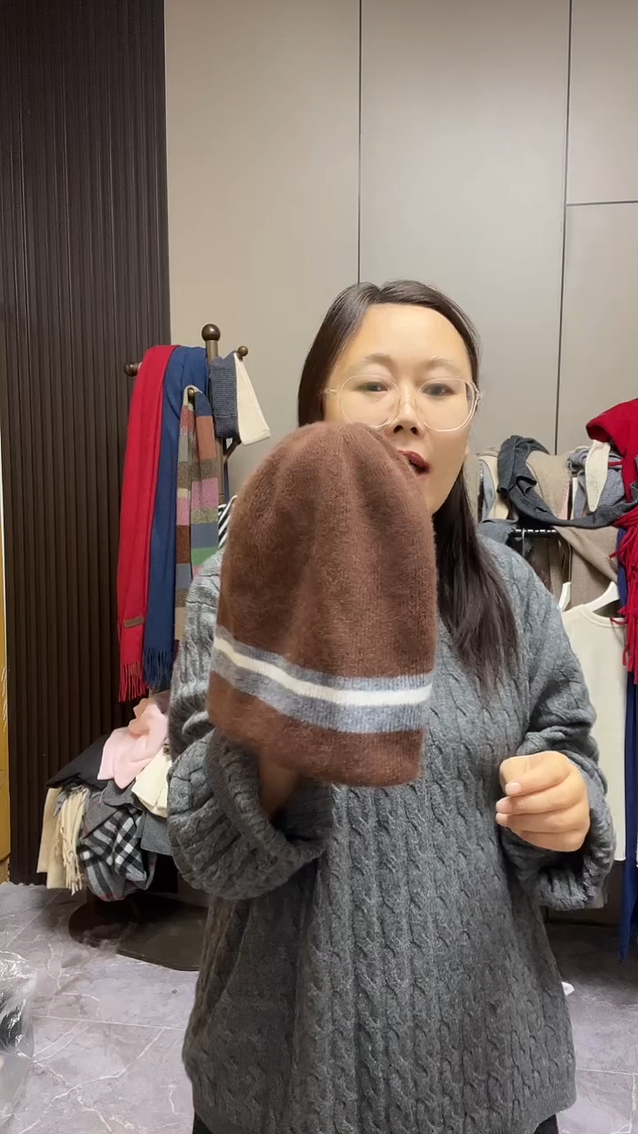 羊绒帽焦糖色666