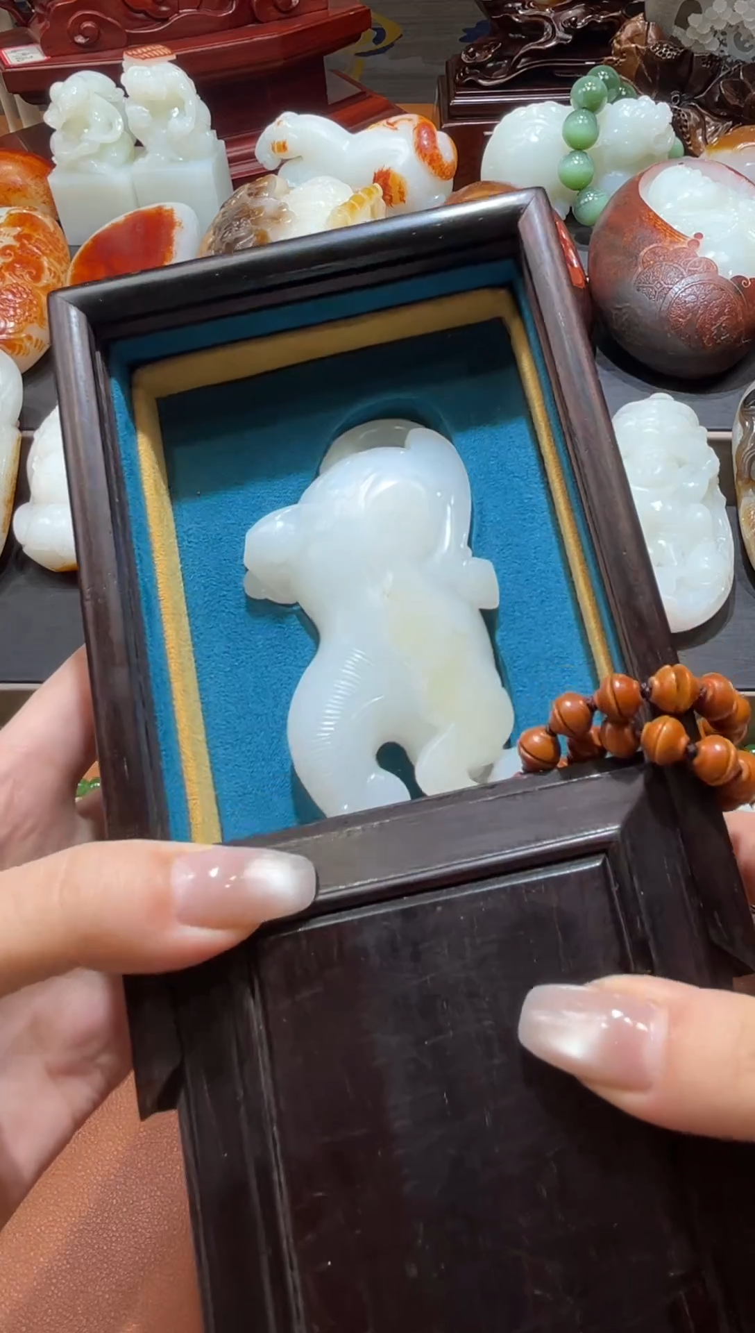 未镶嵌和田玉把件人**戏和田玉