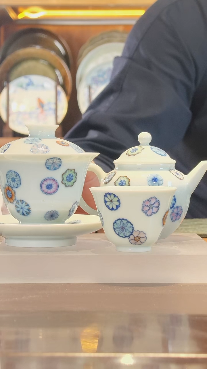 皮球花 大套组 （壶+盖碗+杯）