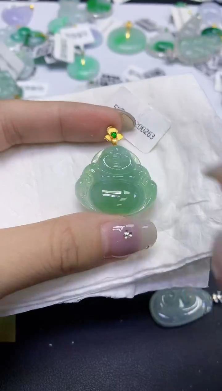 颈饰18K金镶嵌翡翠天然缅甸翡翠A货百元以上9元证书费自理