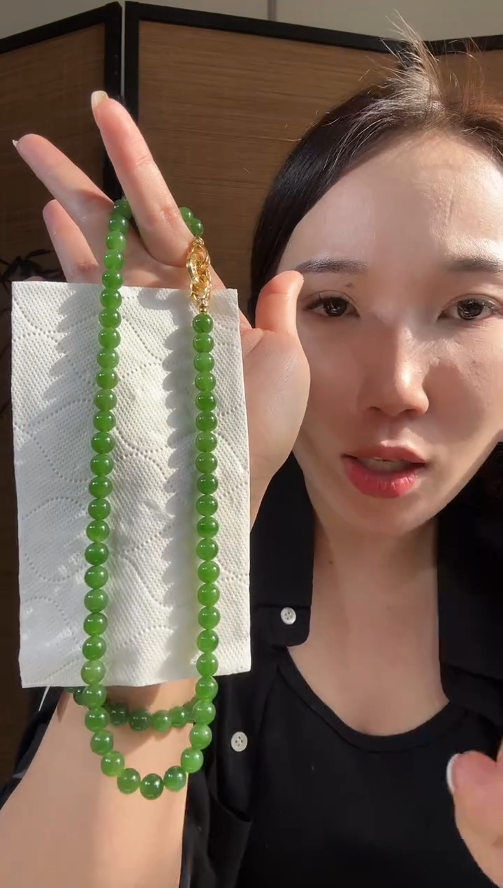 颈饰未镶嵌和田玉（碧玉）8阳绿无矿锁骨链