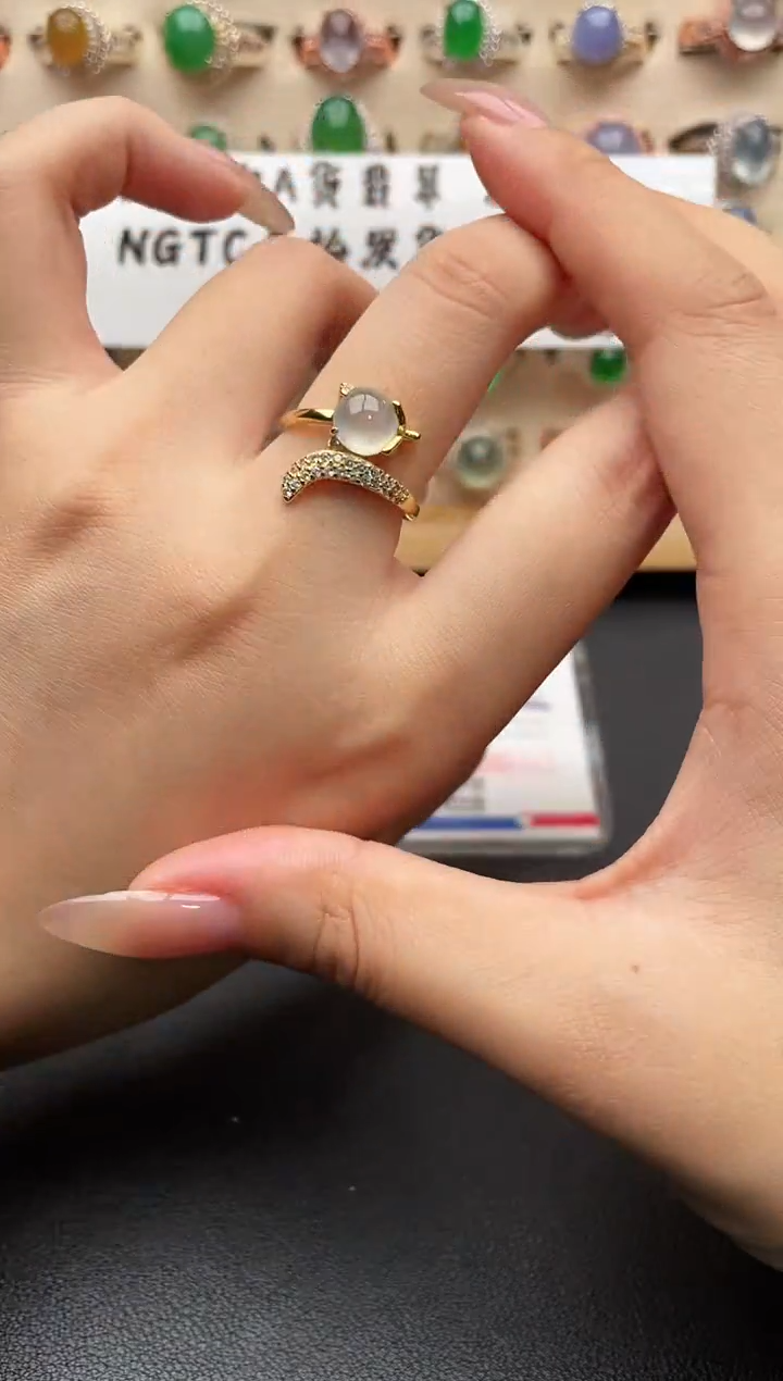 银S925镶嵌戒指翡翠一物一证一礼盒