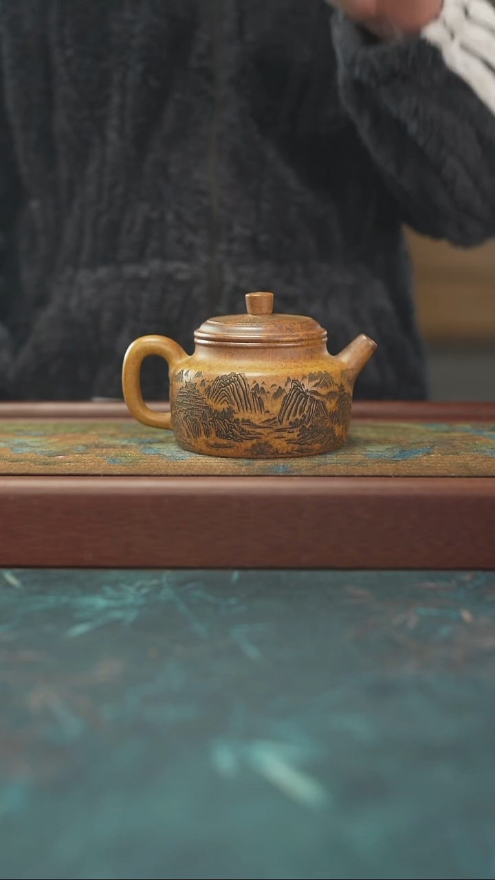 1.2 柴烧   德中壶