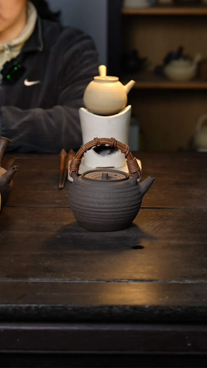 【闪购商品】紫砂（编藤提梁）约500cc