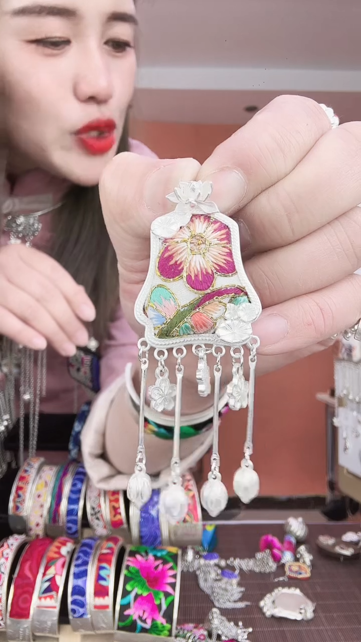 【闪购商品】织绣非遗手工钱袋压襟