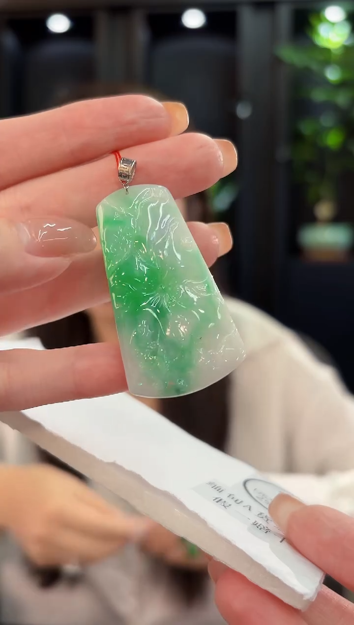 吊坠(不含链)18K金镶嵌翡翠 缅甸A货/支持复检/一件