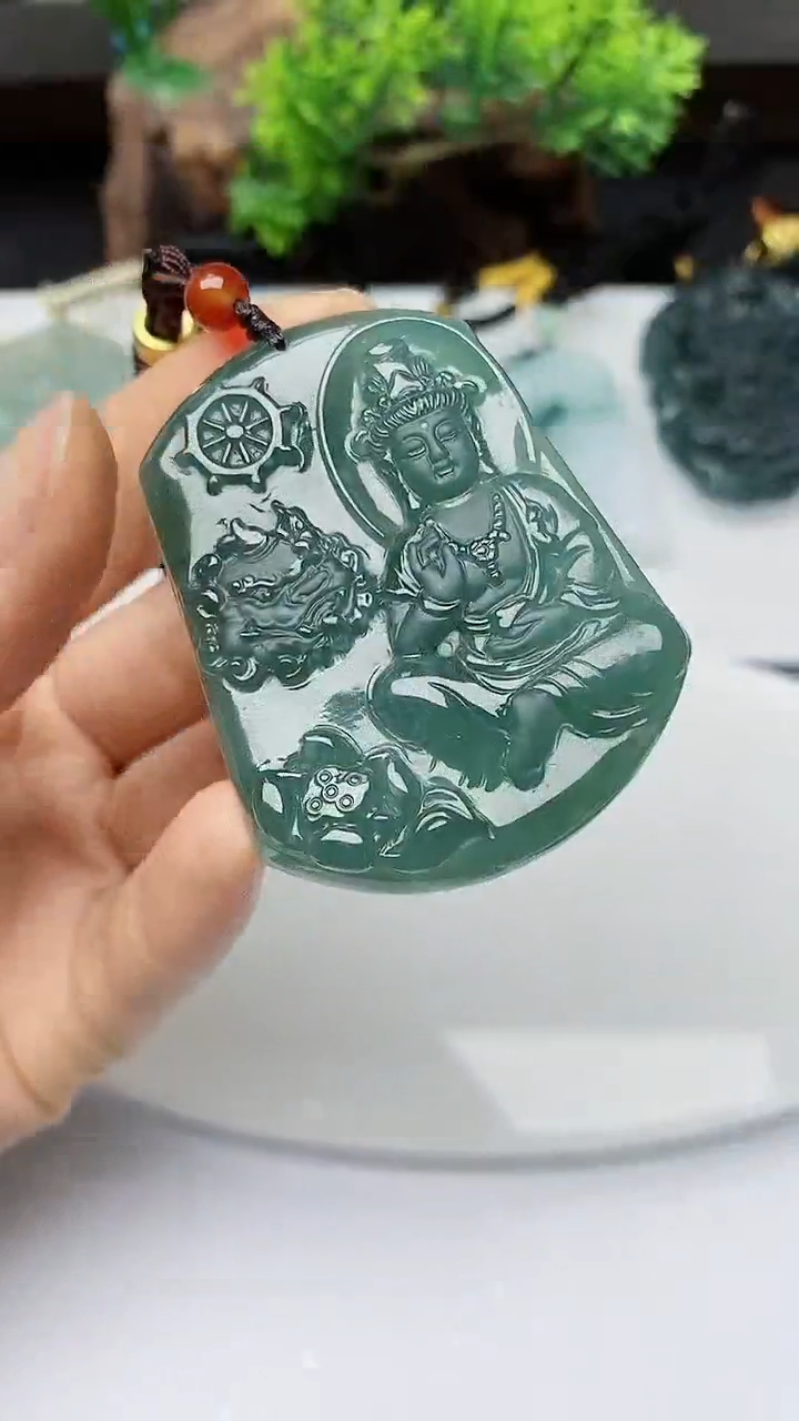 【闪购商品】翡翠颈饰未镶嵌