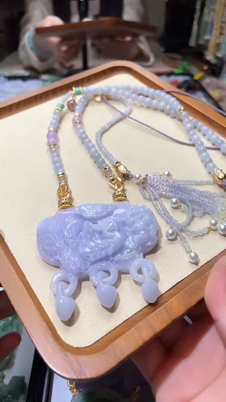 【闪购商品】翡翠颈饰未镶嵌吊坠