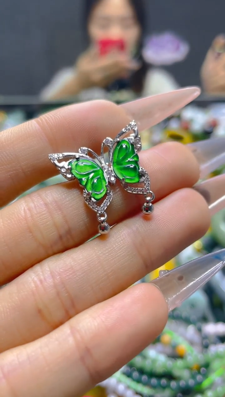 颈饰未镶嵌翡翠/Q/翡翠A货，一件也是批发价