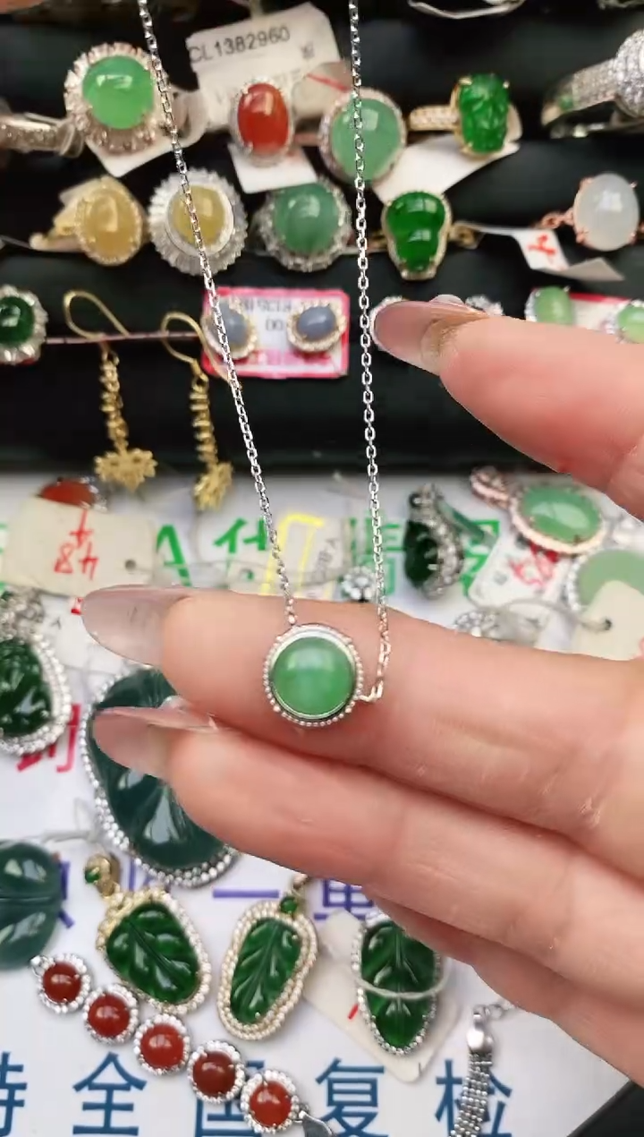 翡翠银S925镶嵌耳饰天然