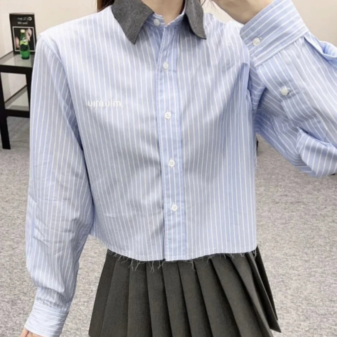 【杭州PoisonLab买手店】MIUMIU 缪缪 25SS 拼接领蓝色毛边条纹衬衫