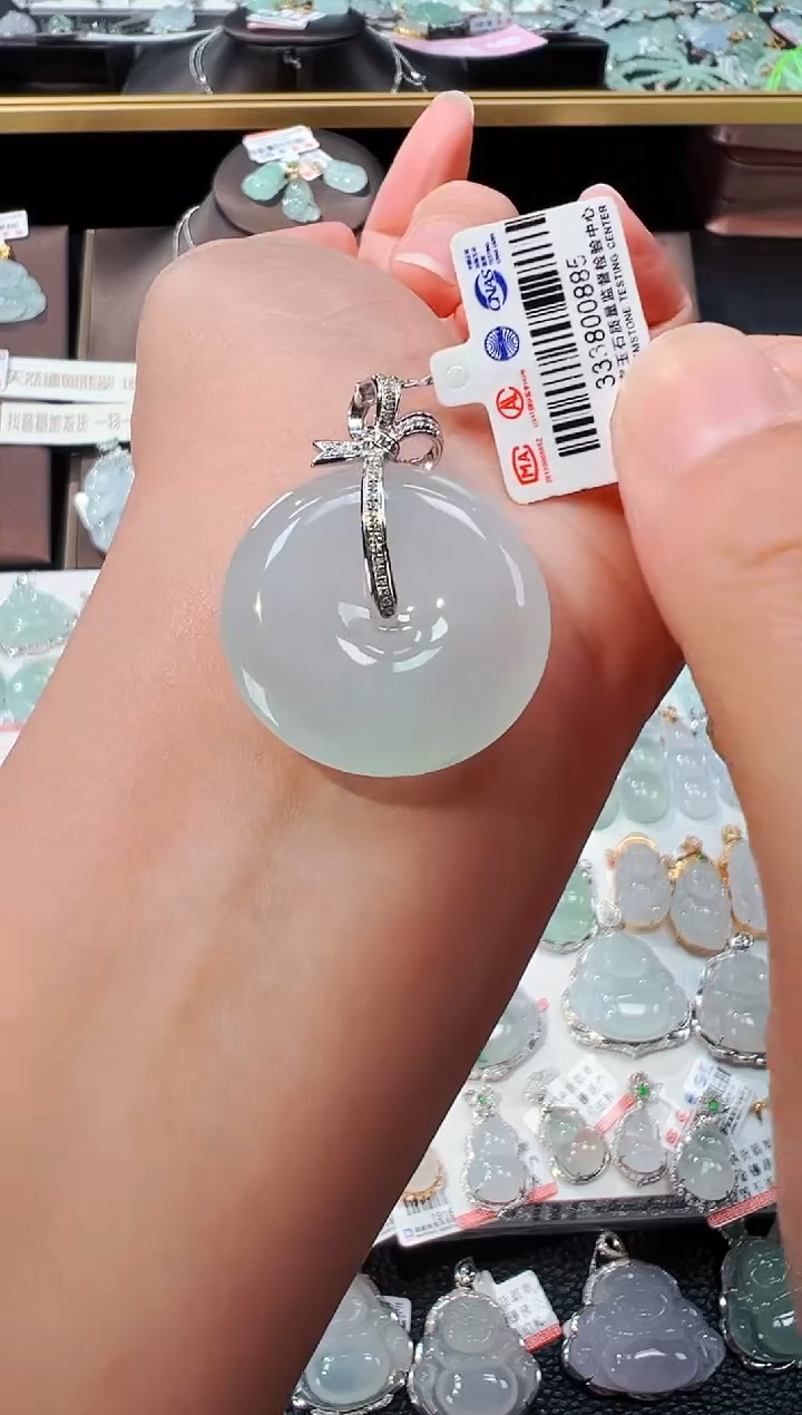 【闪购商品】翡翠吊坠(不含链)18K金镶嵌平安扣吊坠885