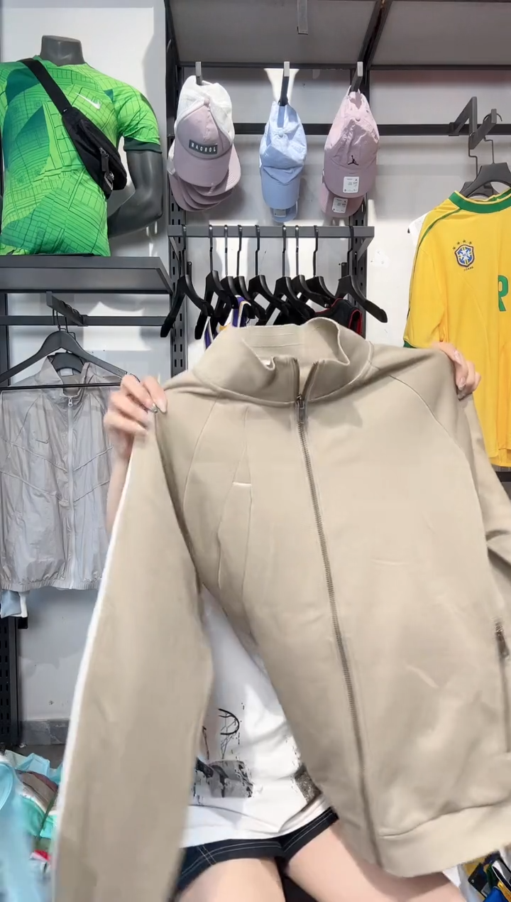 1152 编码 耐克卫衣服饰过款为准 尺码L