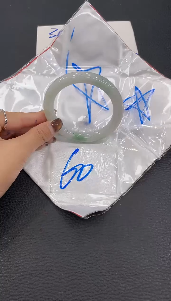 【闪购商品】翡翠手镯未镶嵌手镯