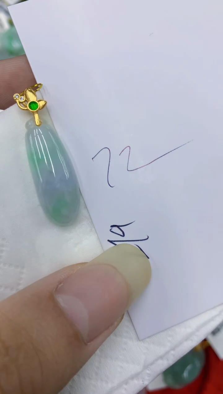 翡翠未镶嵌颈饰1111111111