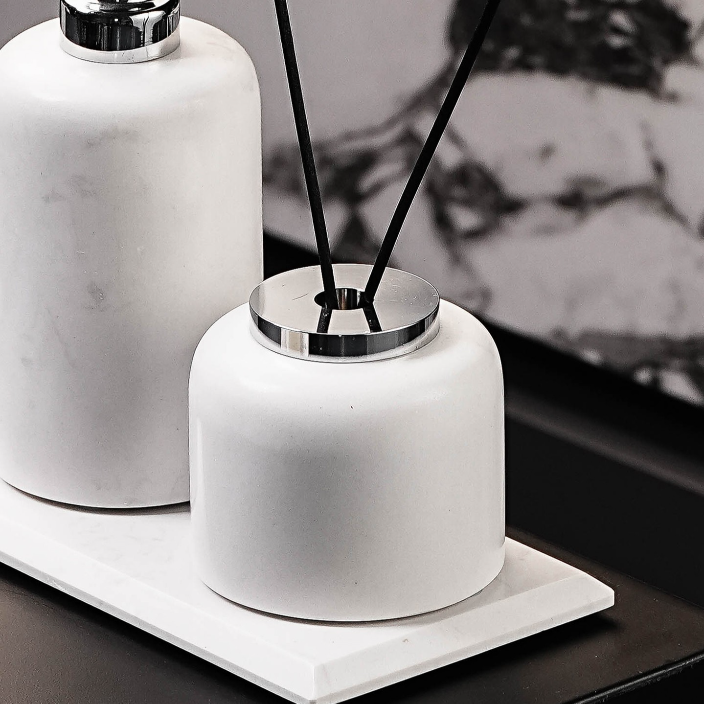 高档五星级酒店香薰瓶香水精油挥发散香器卫生间大理石香薰瓶摆件