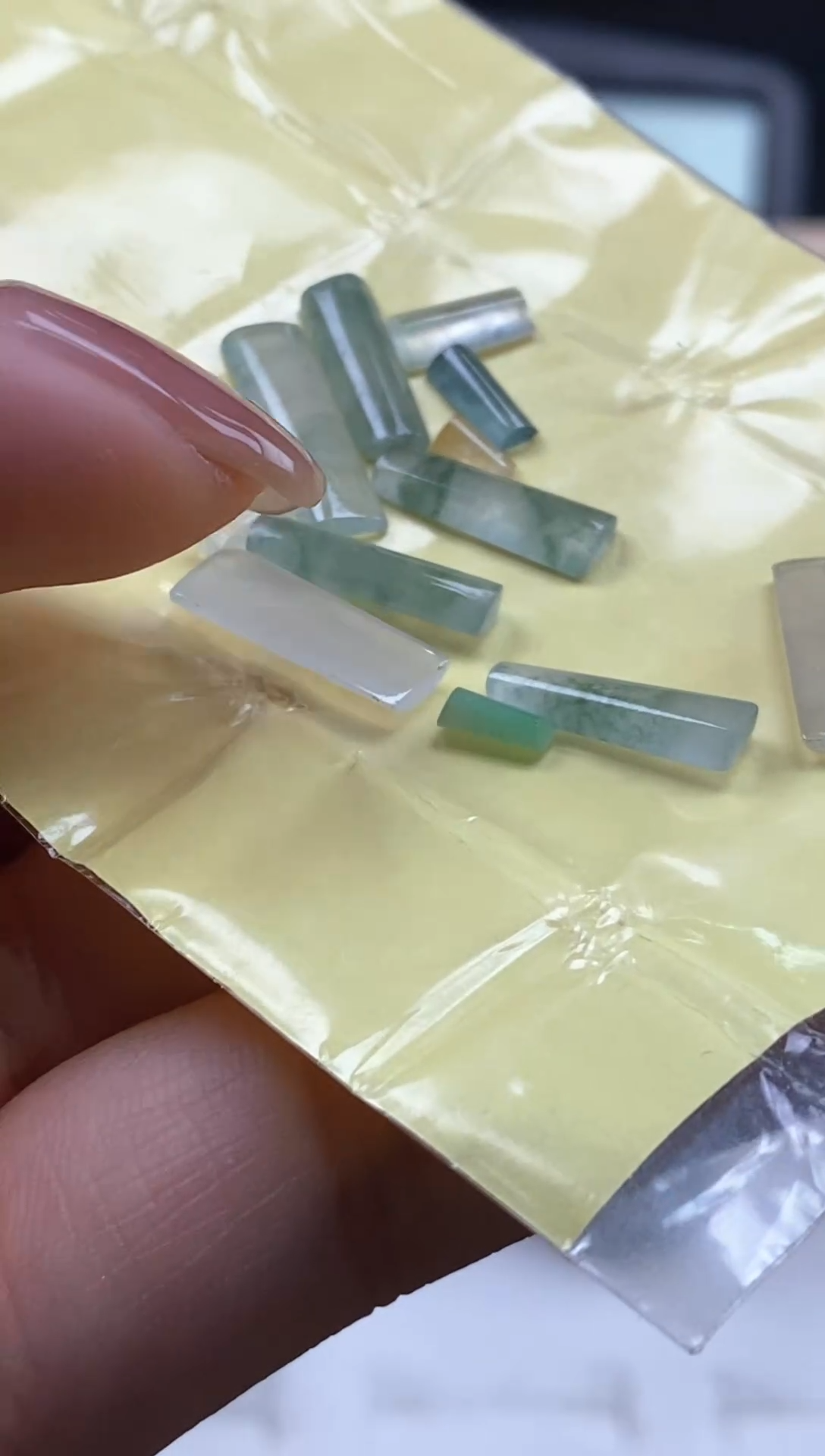翡翠裸石未镶嵌天然翡翠蛋面76