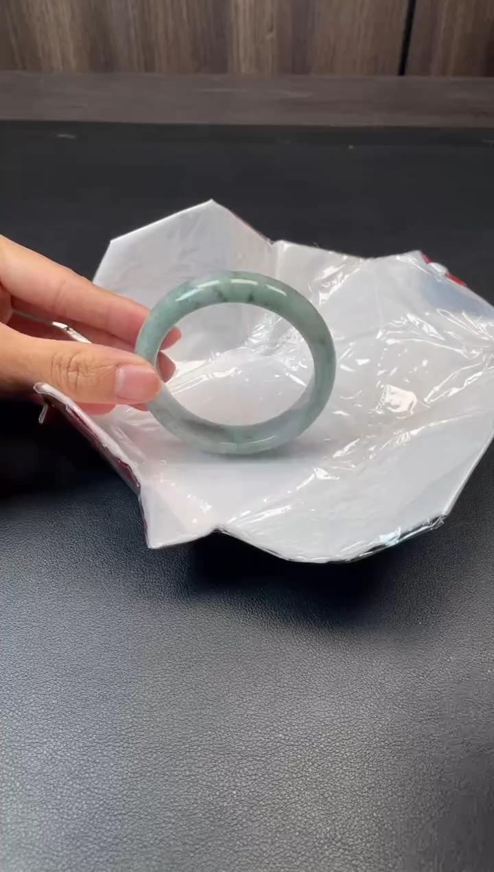 未镶嵌手镯翡翠333