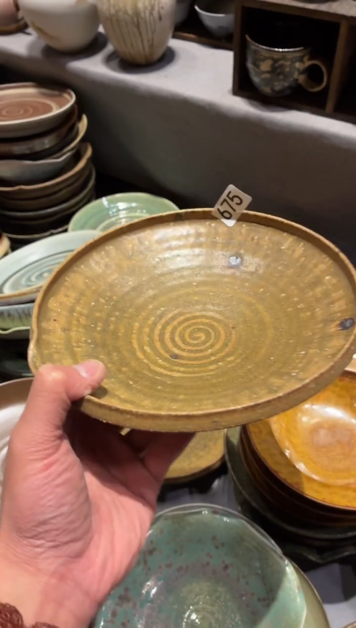 瓷片平**乐675微瑕粗陶黄色手工单口盘1个