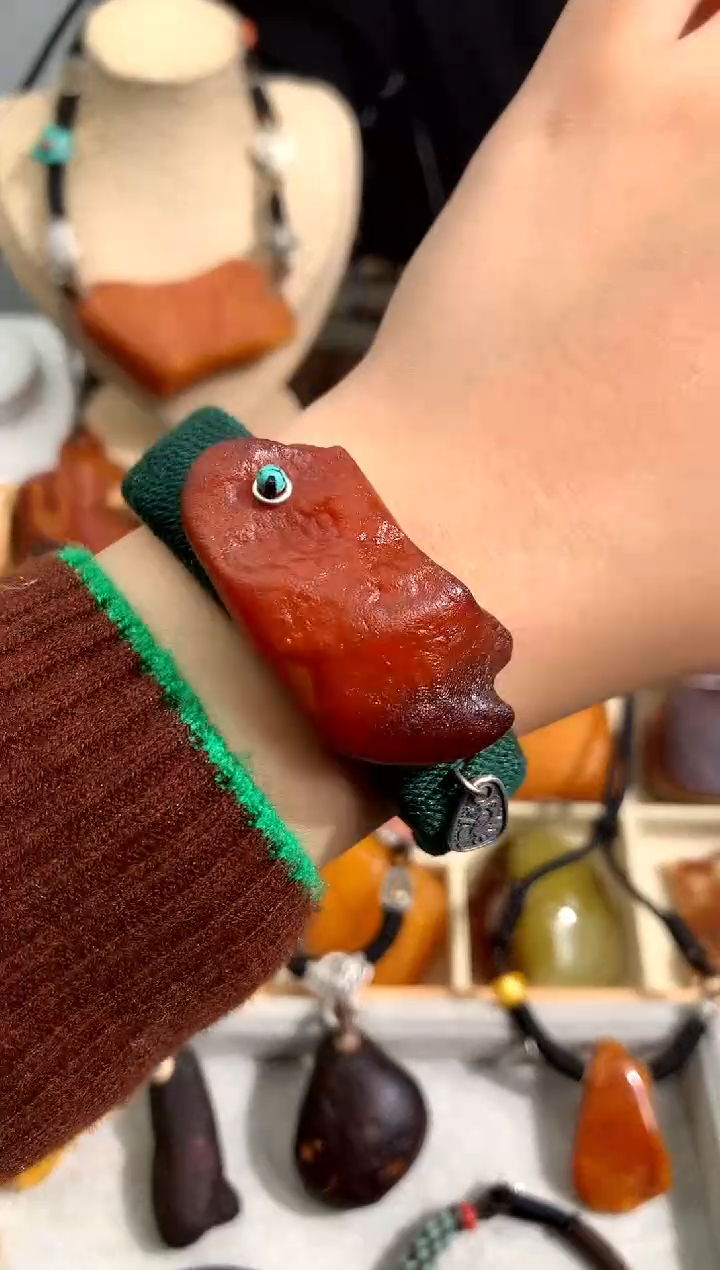 【闪购商品】蜜蜡裸石未镶嵌似玉