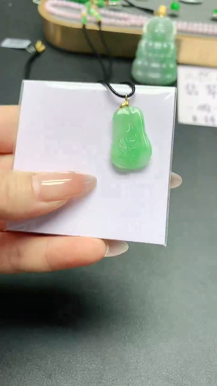 【闪购商品】翡翠18K金镶嵌颈饰礼盒 证书