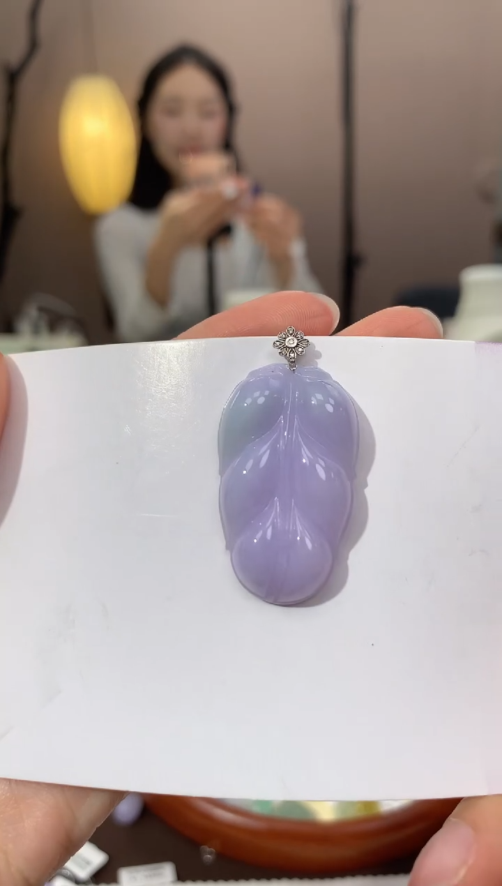 翡翠18K金镶嵌颈饰天然缅甸a货翡翠