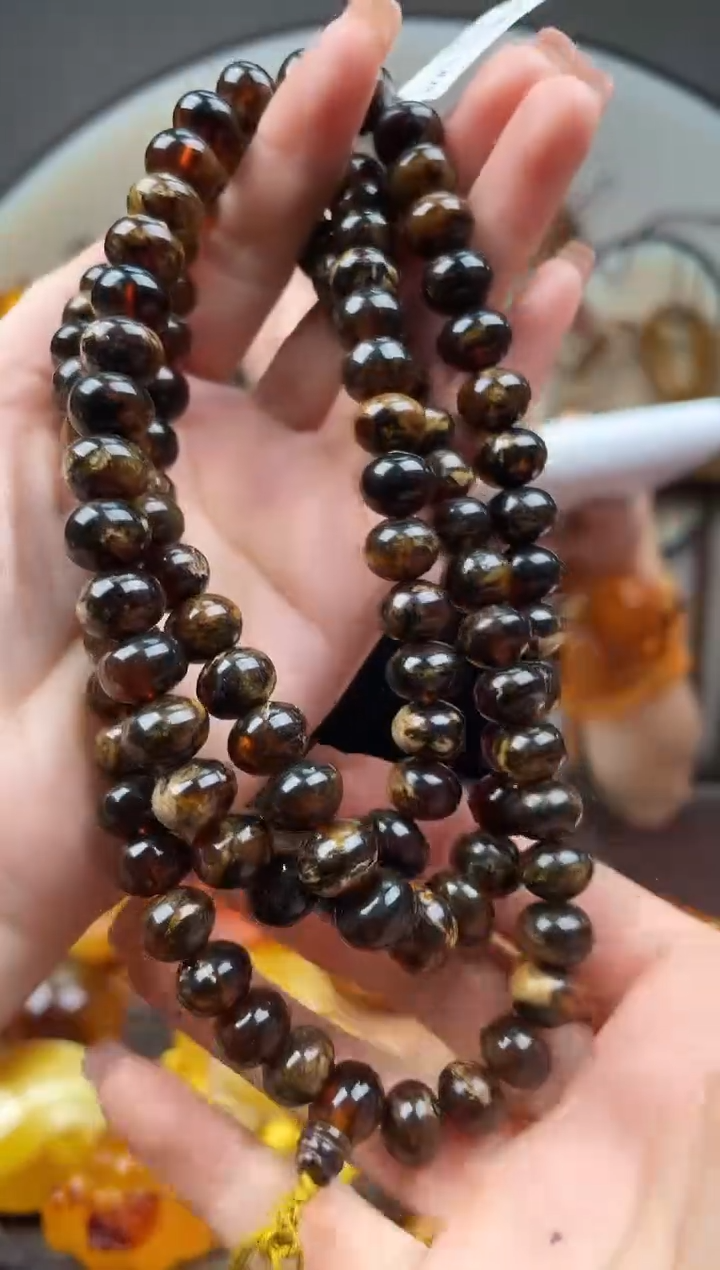 【闪购商品】琥珀裸石未镶嵌首饰 假1赔4 （多样性发货1件