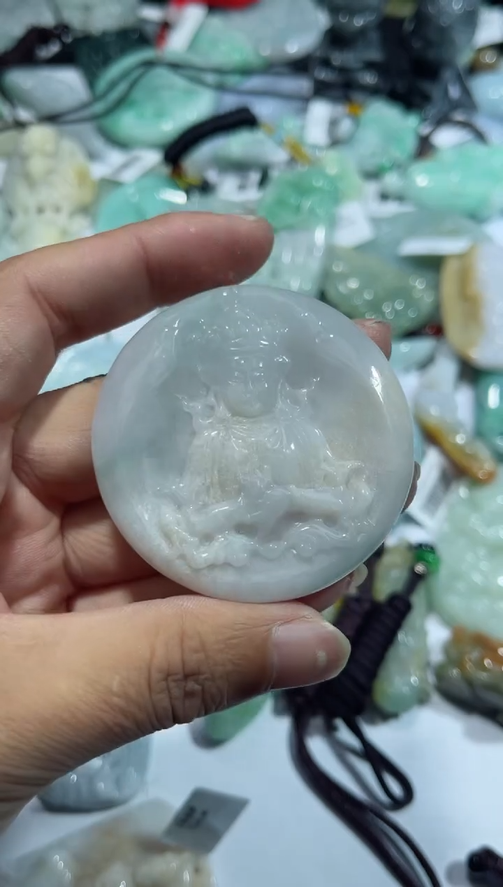 【闪购商品】翡翠颈饰未镶嵌00010837