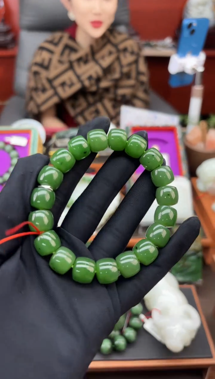 未镶嵌手串和田玉董小姐推荐 多样性发货 拍一发一eq12