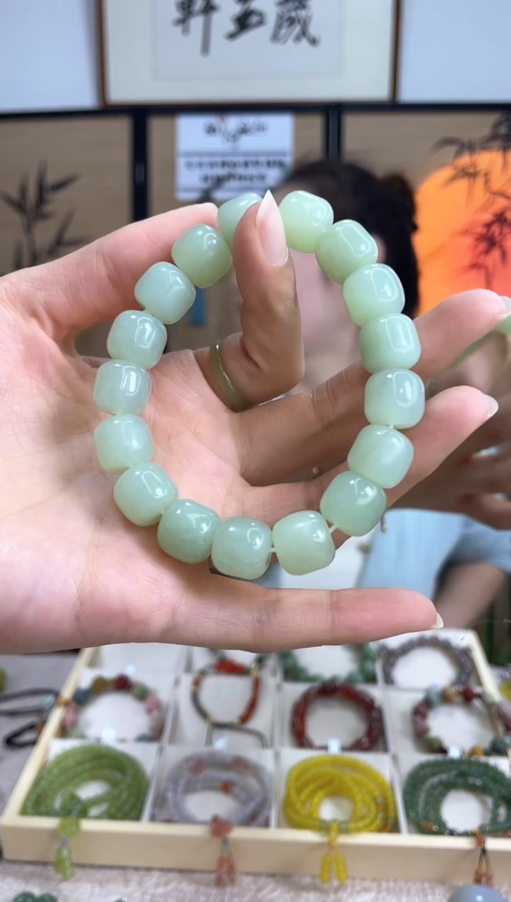 【闪购商品】岫玉手链未镶嵌多样性发货其中发一
