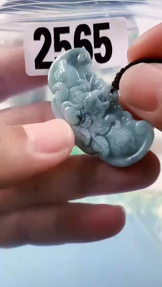 【闪购商品】翡翠挂件未镶嵌天然翡翠吊坠挂件