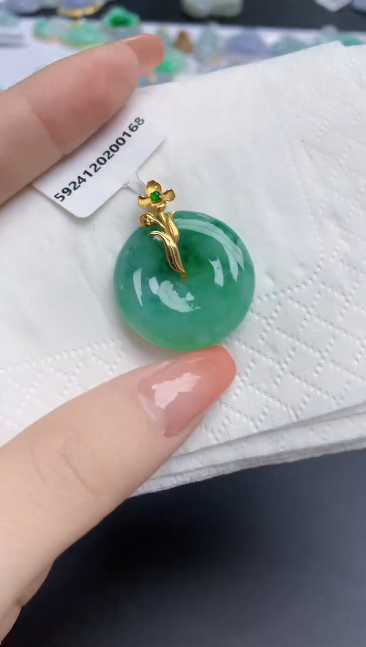 【闪购商品】翡翠颈饰18K金镶嵌天然缅甸翡翠A货