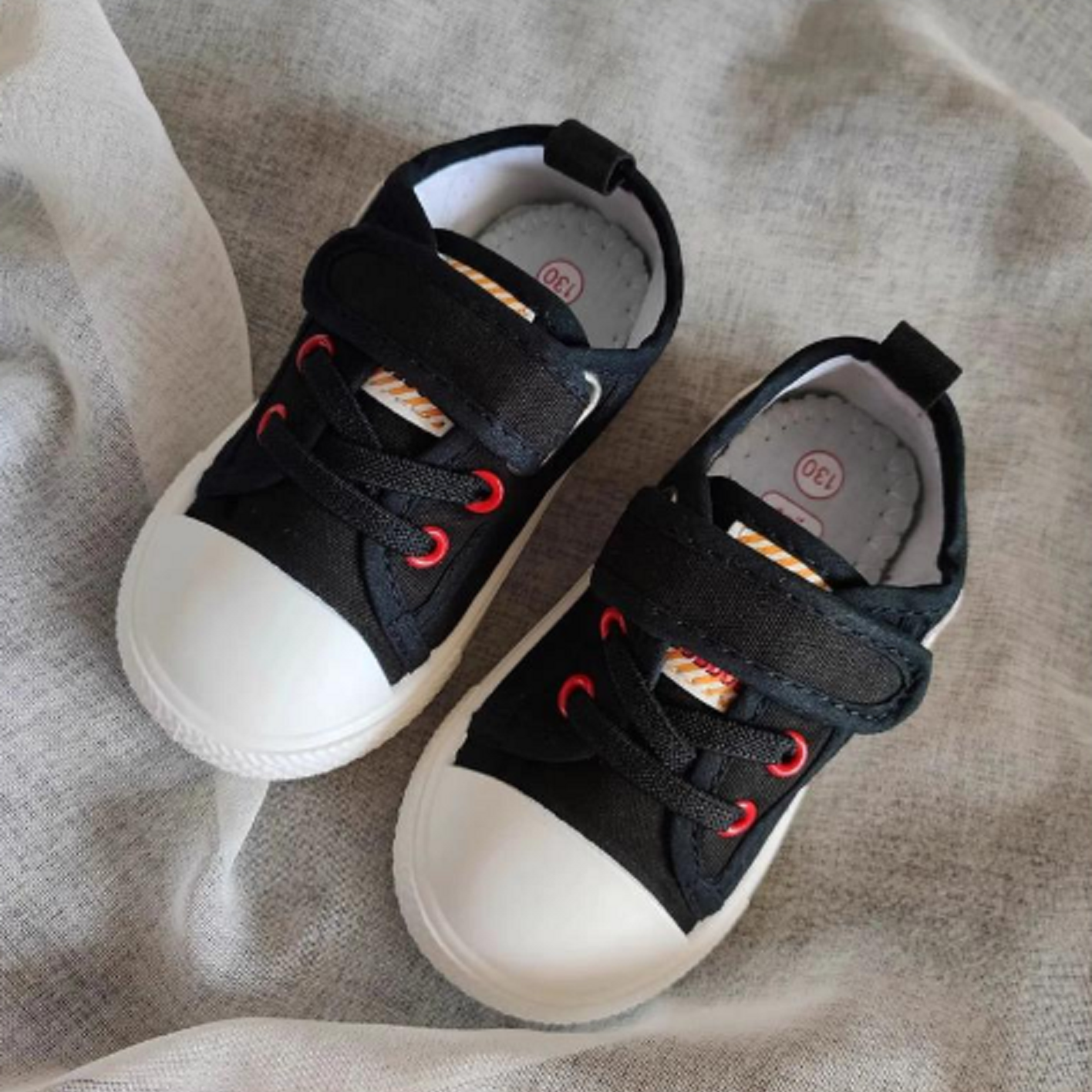 淑萸休闲风幼儿休闲鞋步鞋魔术贴帆布鞋防滑极简风运动车缝线