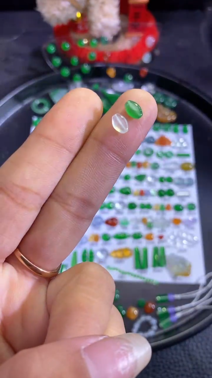 未镶嵌挂件翡翠珠子