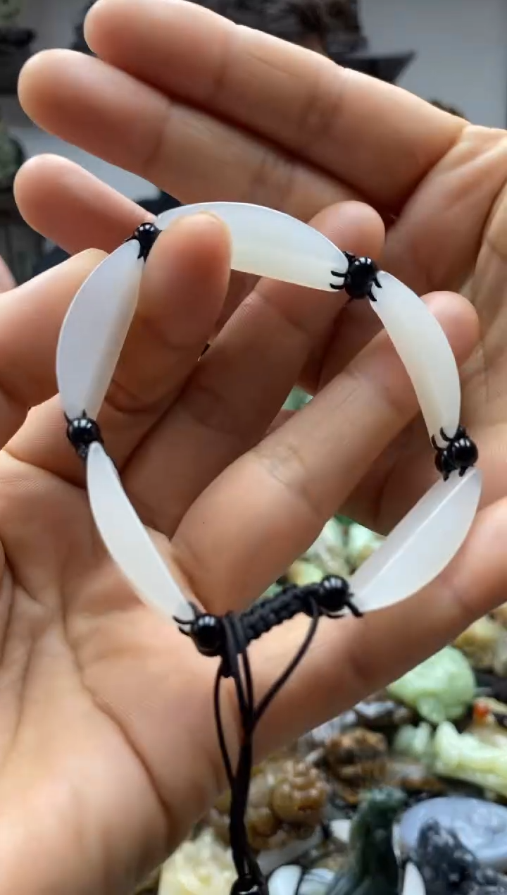 【闪购商品】未镶嵌和田玉手串1