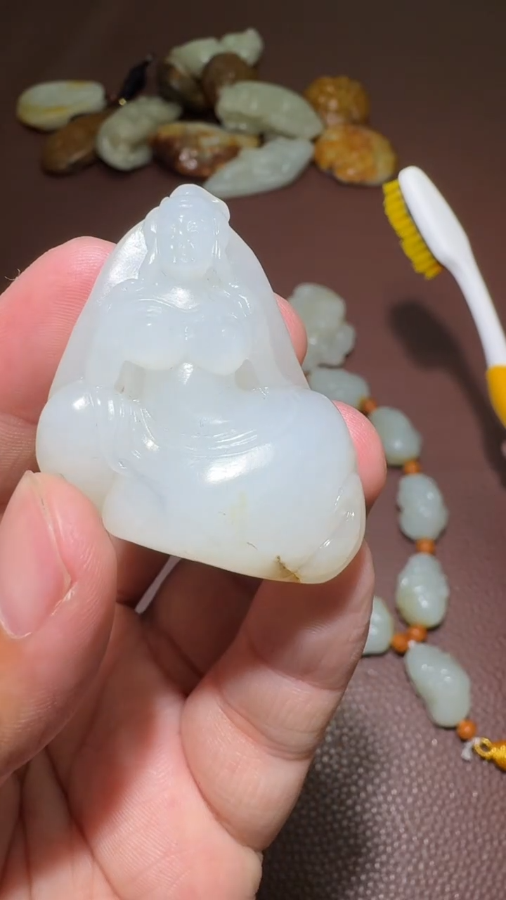 未镶嵌和田玉挂件和田玉